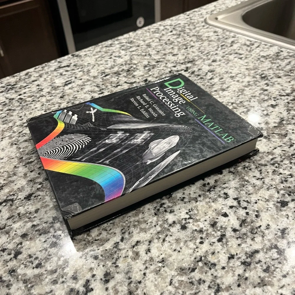 Digital Image Processing Using MATLAB Book - Picture 3 of 5